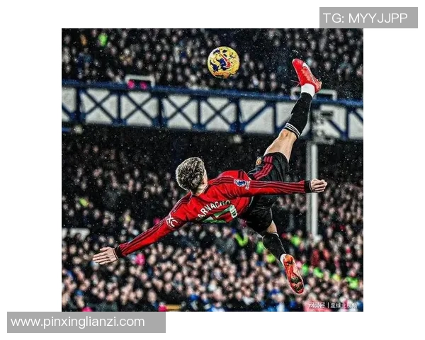 模仿足球明星进球技巧大揭秘让你成为球场上的闪耀之星